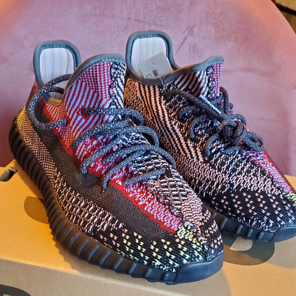 Yeezy Boost 350 V2 Yecheil Addidas